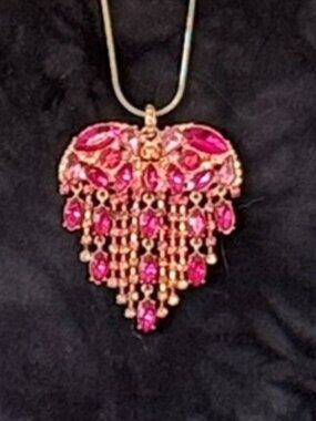 Betsey Johnson Breaking Hearts Pendant Pink Rhinestone Heart on Snake Chain Y2K